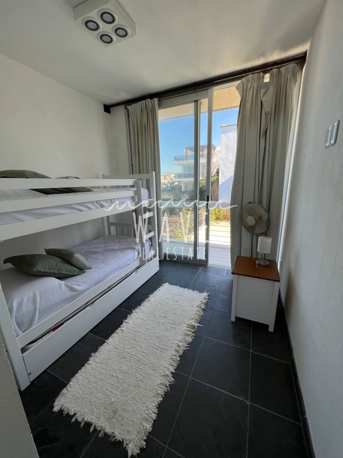 Apartamento ID.1117 - Manantiales, OPORTUNIDAD EN VENTA 2 dormitorios con terraza con parrillero y jacuzzi