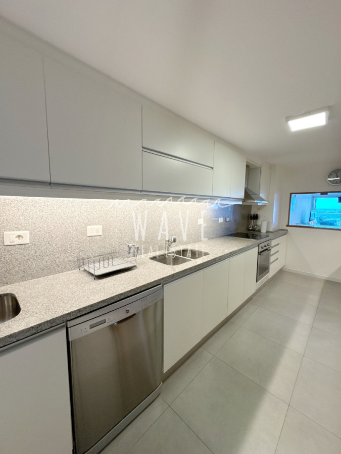 Apartamento ID.5113 - Alquiler de verano, apartamento de 2 dormitorios en suite, Playa Brava Punta del Este