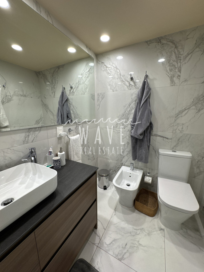 Apartamento ID.4974 - Venta Departamento Mansa, 3 dormitorios, Punta del Este 