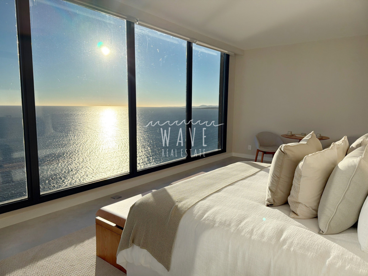 Apartamento ID.4765 - Venta Penthouse duplex, Playa Mansa, Punta del Este 