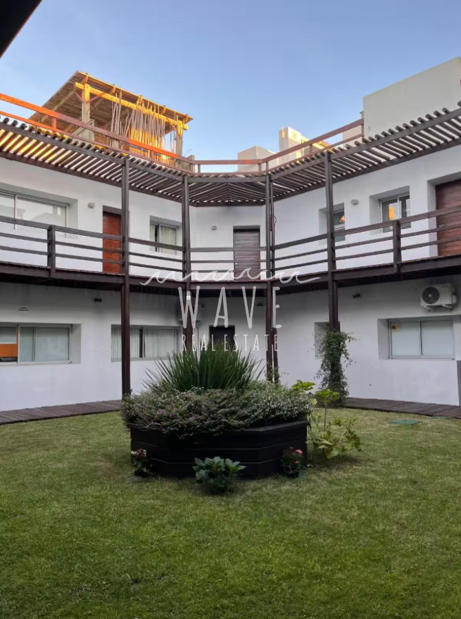 Apartamento ID.5238 - Duplex Manantiales 1 dorm en Venta