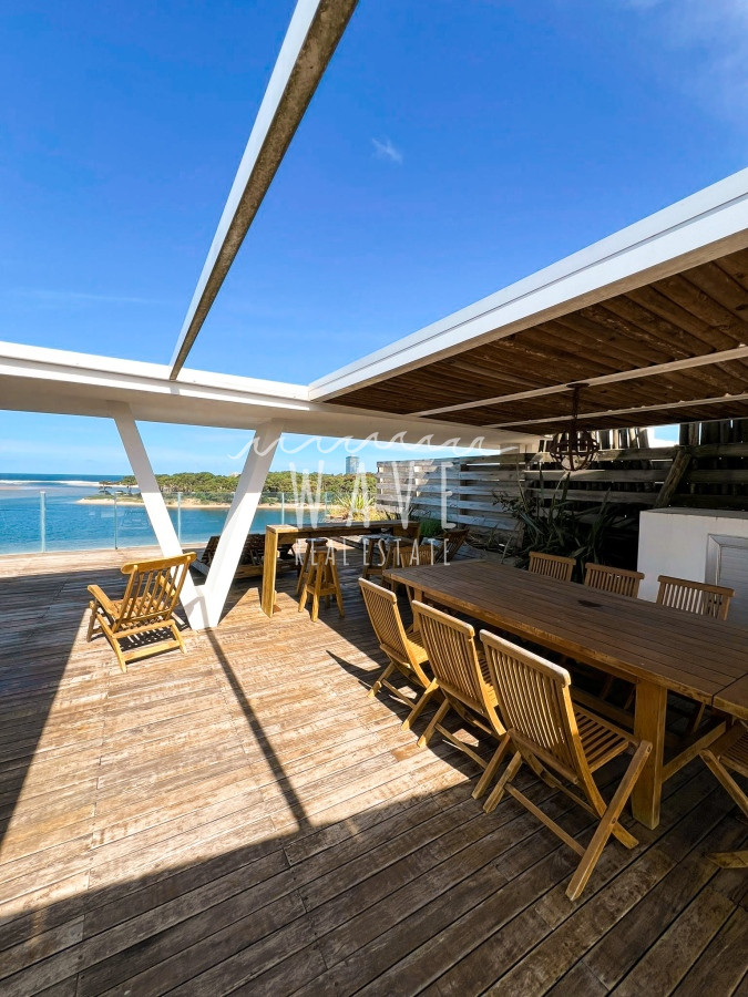 Apartamento ID.4315 - Penthouse en alquiler en exclusiva Torre Delamar.