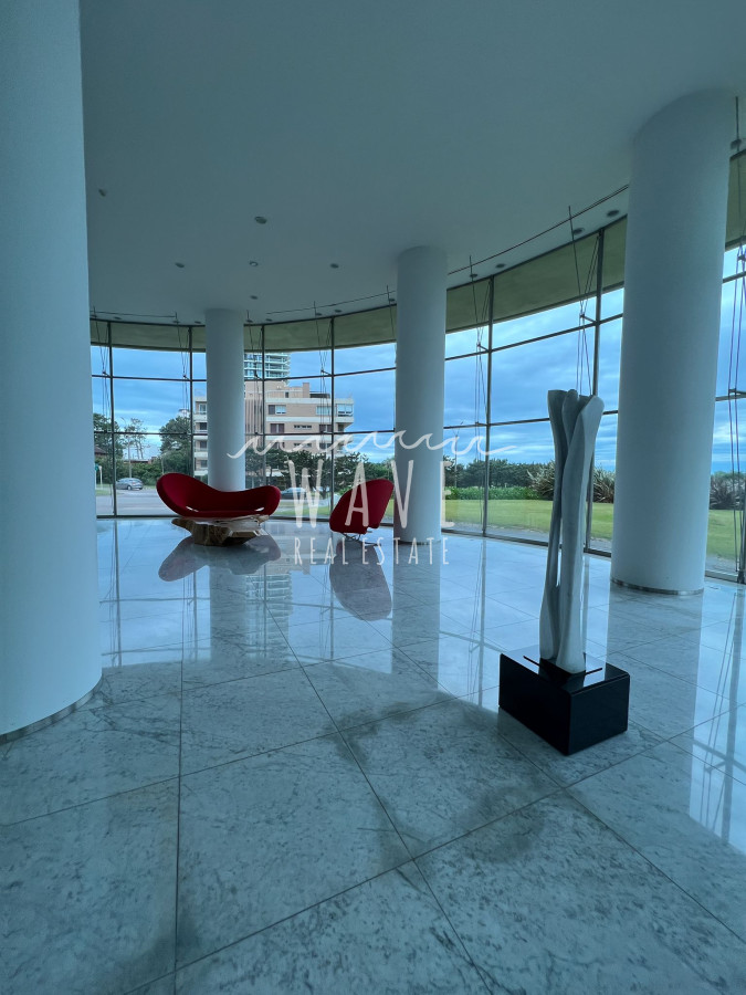 Apartamento ID.4602 - Venta y alquiler apartamento en torre premium en primera línea de la playa Mansa