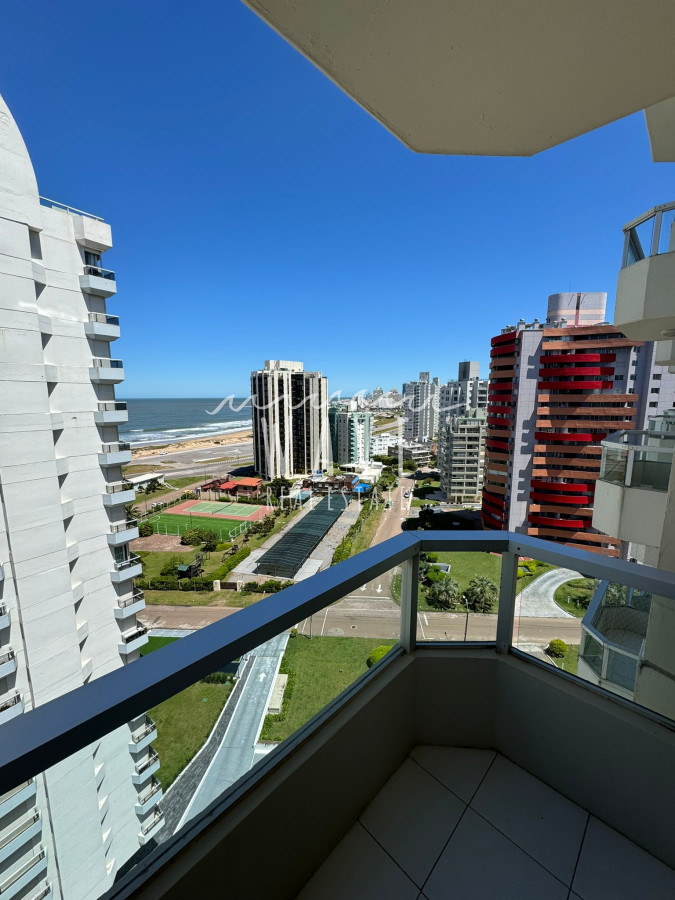 Apartamento ID.4576 - Brava, zona Chiverta, Pda 3, 2 dormitorios y servicio, cerca de la playa