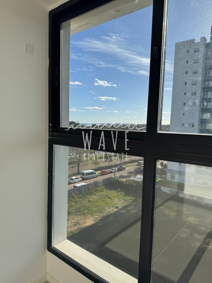 Apartamento ID.4873 - Venta de Apartamento de 2 DORMITORIOS AV ROOSEVELT