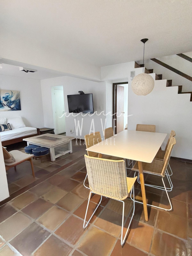Apartamento ID.5513 - Venta de apartamento triplex de 3 dormitorio en La Barra
