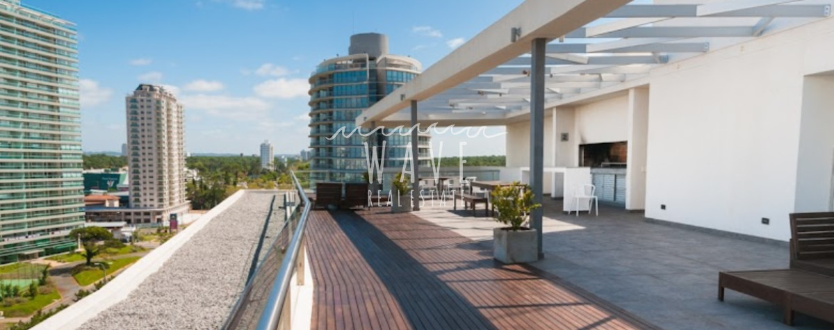 Apartamento ID.4719 - Alquiler departamento 2 dormitorios, Punta del Este, playa brava.