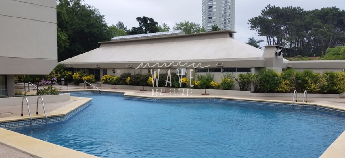 Apartamento ID.1644 - Venta Apartamento en Cantegril amplios 2 dormitorios 2 baños servicios