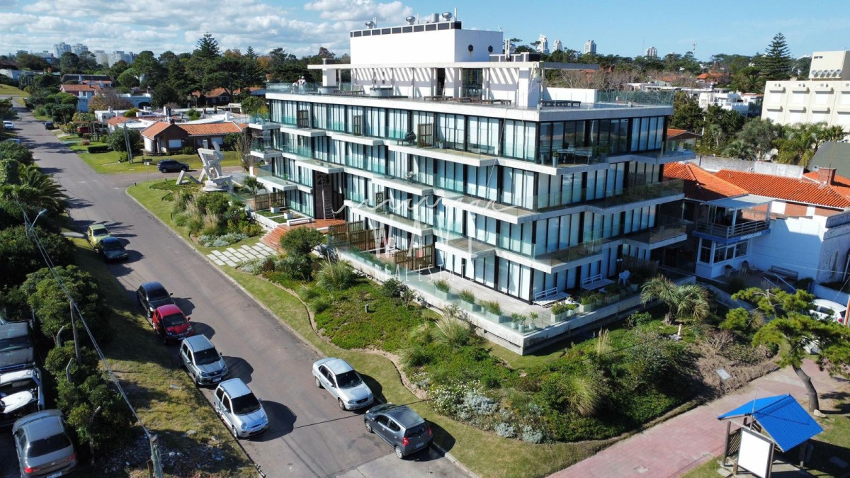 Apartamento ID.5665 - Apartamento en venta primera línea mansa 