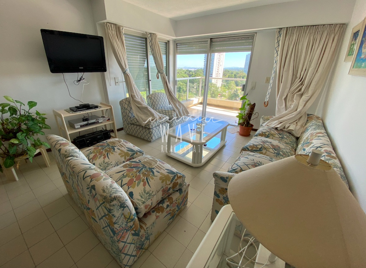 Apartamento ID.1414 - Muy amplio apartamento de 2 dormitorios y 2 baños 