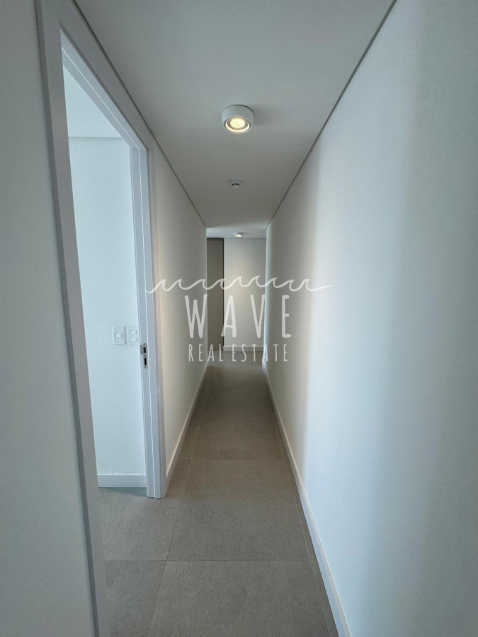 Apartamento ID.1668 - Apartamento en alquiler, Manantiales, exclusivo, frente al mar. 3 suites, terrazas. Nuevo.
