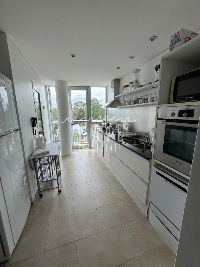 Apartamento ID.1258 - CÓMODA UNIDAD ESQUINERA SOBRE EL AGUA 