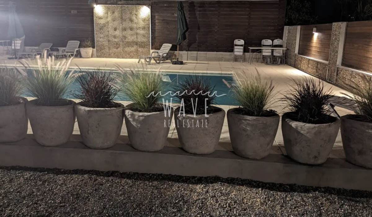 Apartamento ID.4829 - Venta de Apartamento en Manantiales, Con 2 dormitorios, 2 baños y piscina