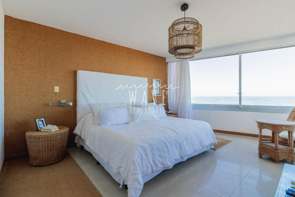 Apartamento ID.4989 - Alquiler de verano apartamento 4 dormitorios en primera fila playa brava