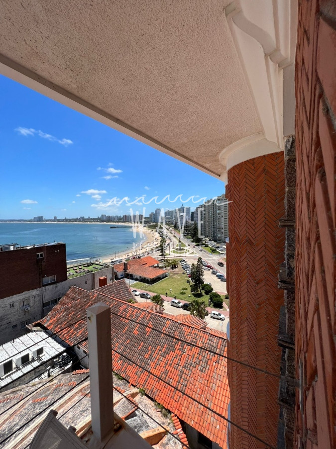 Apartamento ID.3965 - Venta de apartamento en Península, edificio emblemático, 3 dormitorios, reciclado.
