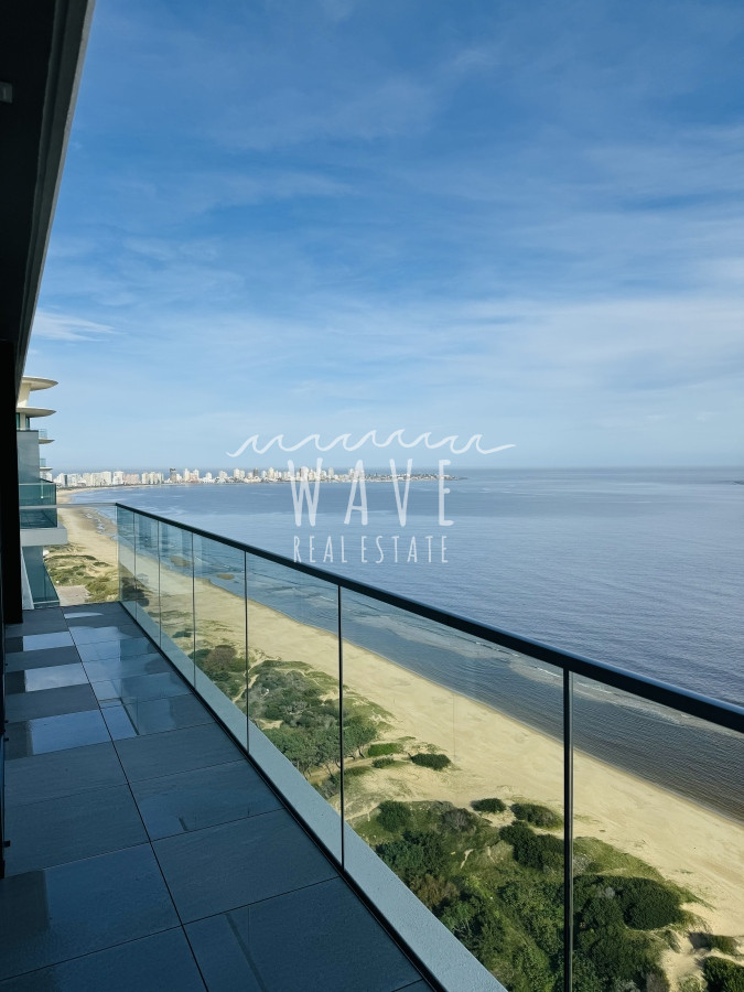 Apartamento ID.4107 - Venta Espectacular Penthouse, primera fila playa mansa