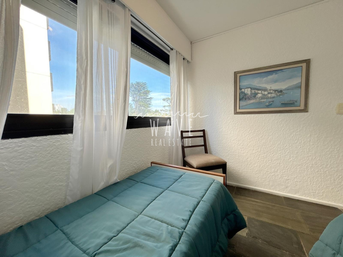 Apartamento ID.5377 - Venta apartamento 2 dormitorios, Punta del Este, playa brava
