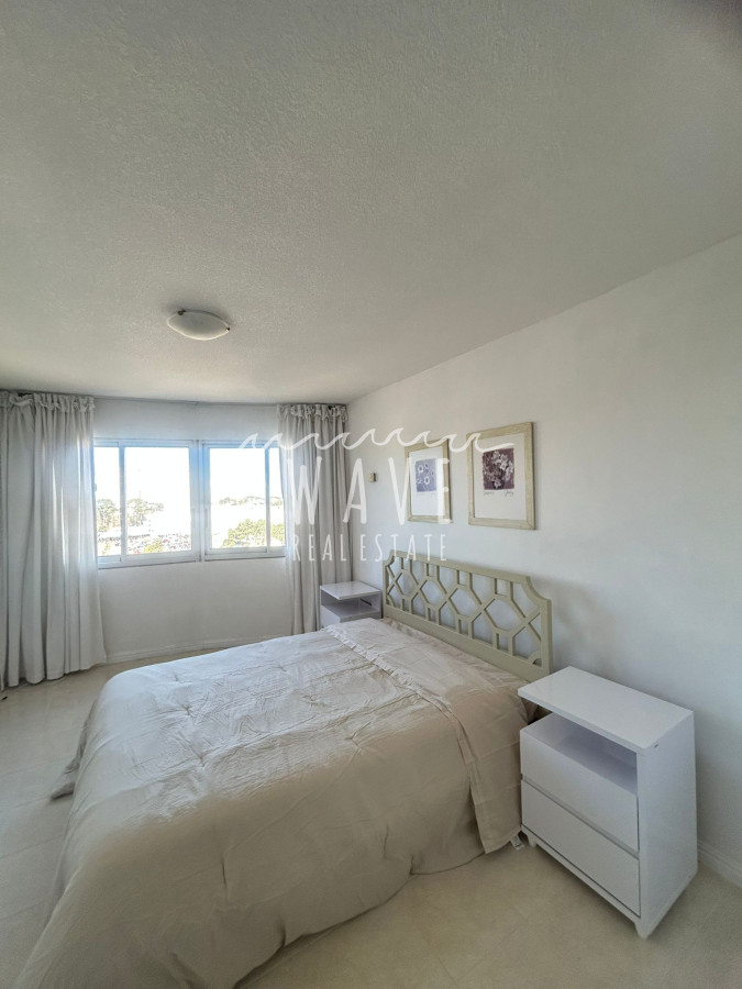 Apartamento ID.4844 - ALQUILER Y VENTA de apartamento 3 dormitorios frente a punta shopping