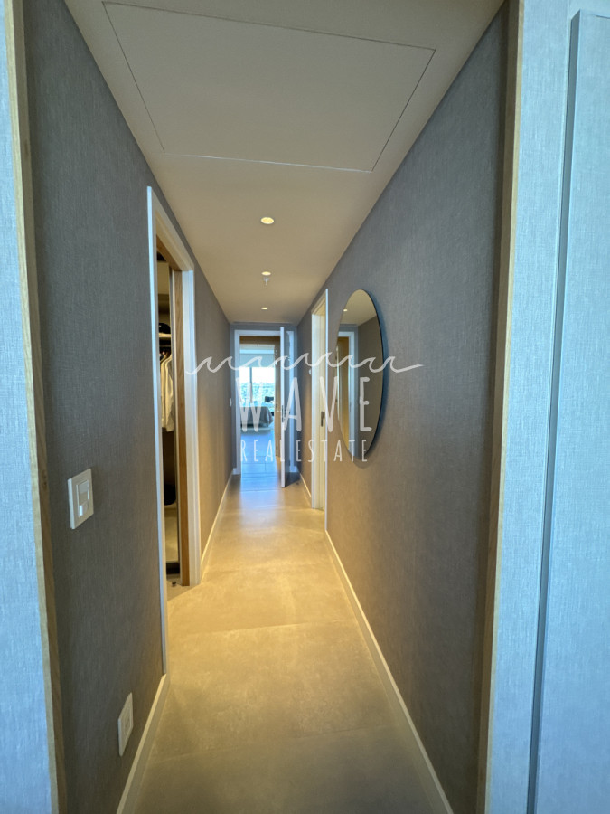 Apartamento ID.4974 - Venta Departamento Mansa, 3 dormitorios, Punta del Este 