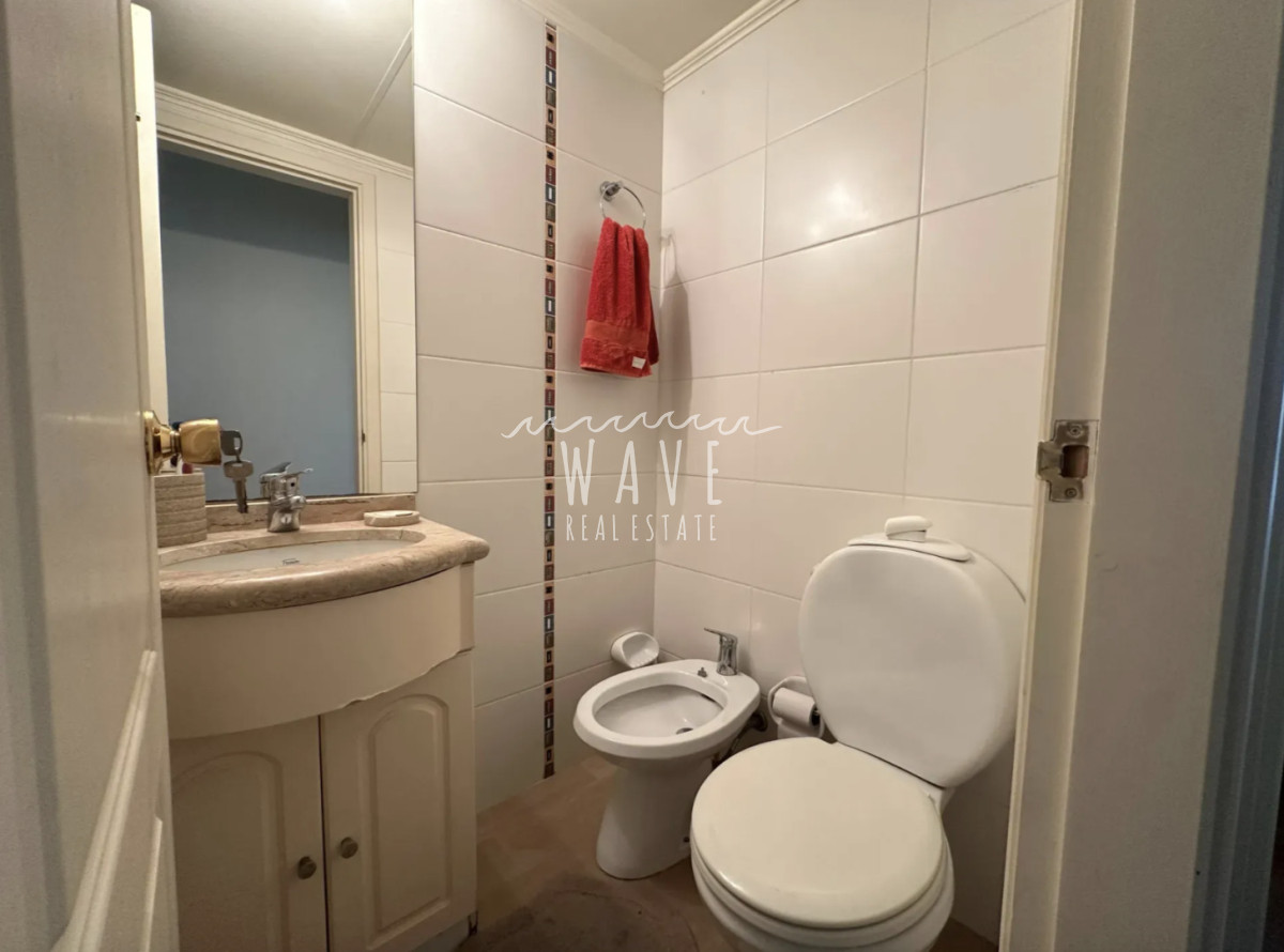 Apartamento ID.5460 - Venta de apartamento de 2 dormitorios en Rambla de Punta Carretas, Montevideo