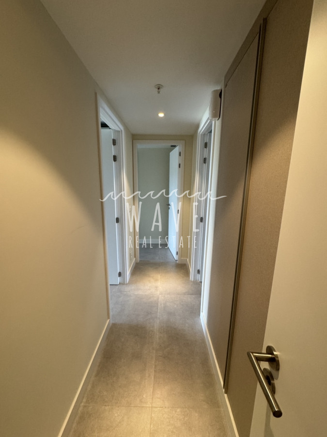 Apartamento ID.4070 - Venta departamento 3 Dorm playa mansa, Punta del este