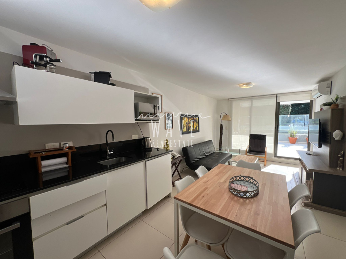 Apartamento ID.5605 - Venta de apartamento de 1 dormitorio y medio en Punta del Este