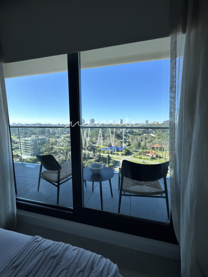 Apartamento ID.4974 - Venta Departamento Mansa, 3 dormitorios, Punta del Este 