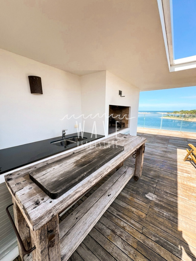 Apartamento ID.4315 - Penthouse en alquiler en exclusiva Torre Delamar.