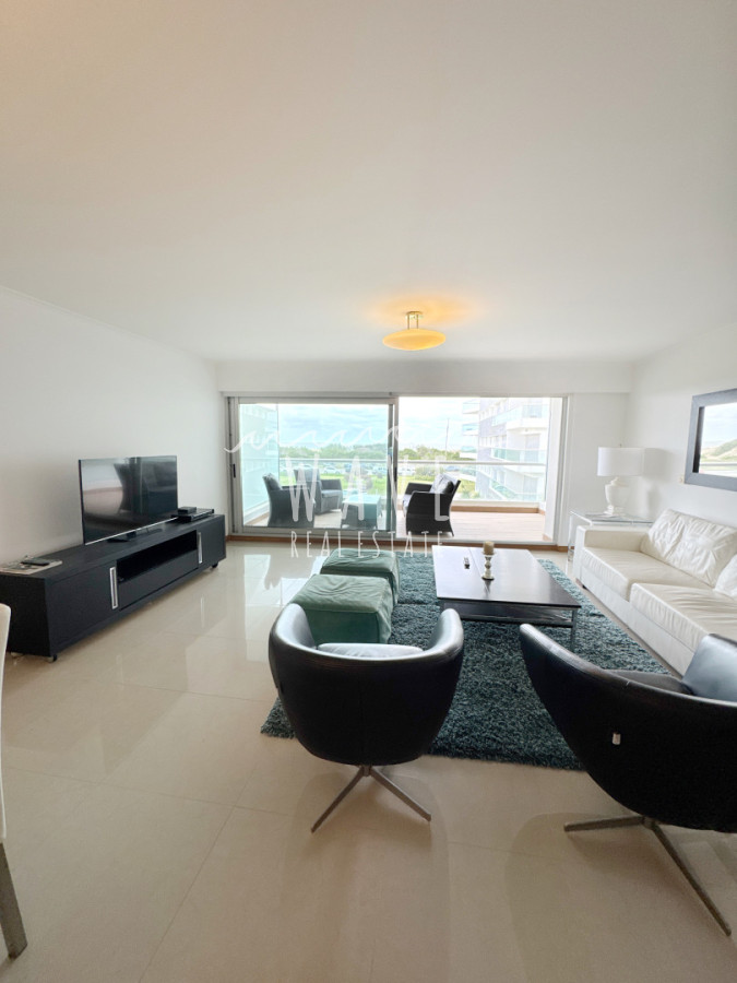 Apartamento ID.5113 - Alquiler de verano, apartamento de 2 dormitorios en suite, Playa Brava Punta del Este