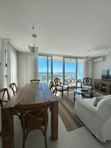 Alquiler anual departamento Punta del Este, Brava y Roosevelt, Penthouse duplex 