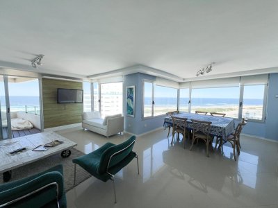 PENTHOUSE 4 dormitorios con dep completa Jacuzzi y barbacoa privada