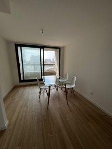 Venta de Apartamento con 2 dormitorios y 1 baño, parada 3 de playa brava