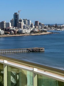 Alquiler temporal departamento primera línea Mansa, Punta del Este, 3 dormitorios y dep. 