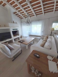 Alquiler Temporal de Verano, Apartamento de 3 dormitorios en La Barra, a una cuadra de la Playa