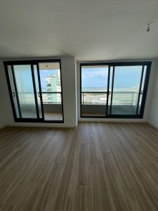 Venta de Apartamento con 2 dormitorios a pasos de playa brava