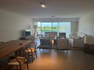Alquiler de verano, Apartamento de 2 dormitorios en Playa Brava, parada 32