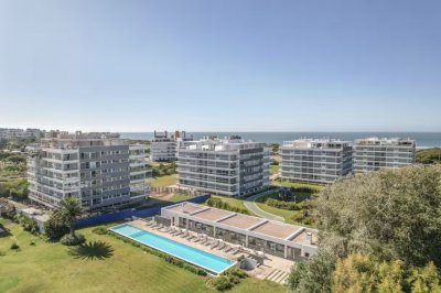 Venta de Penthouse sobre plaza Brava, con 2 dormitorios en suite y amenities