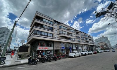 Península, 2 dormitorios, terraza. Oportunidad!