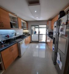 Venta, Apartamento De 4 Dormitorios, Patio, Parrillero Y Garaje X2