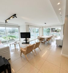 Venta y alquiler apartamento en torre premium en primera línea de la playa Mansa