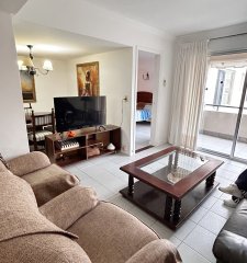 Venta, Apartamento de 3 dormitorios frente al Mar. Pinares