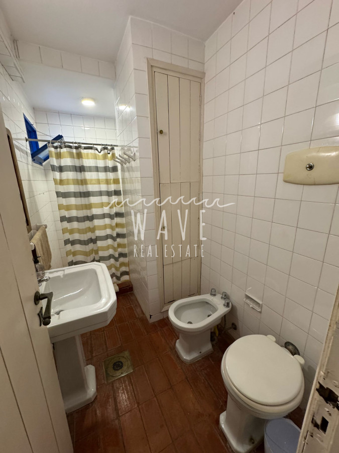 Casa ID.4822 - Venta de casa sobre Ruta 10, La Barra, con 3 dormitorios y 1000 metros de terreno