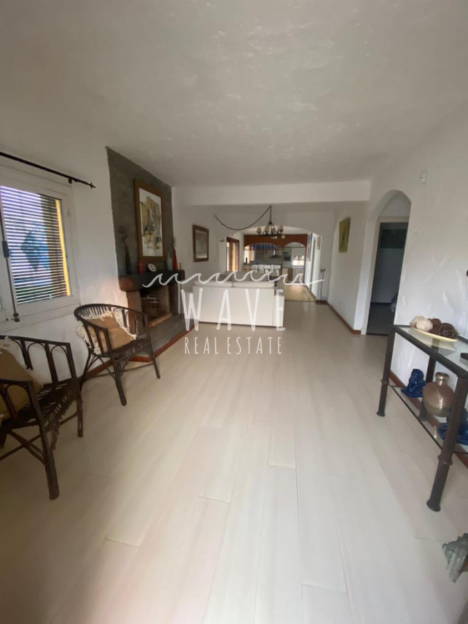 Casa ID.1514 - Manantiales, muy cerca de la playa y a pasos del centro comercial.
