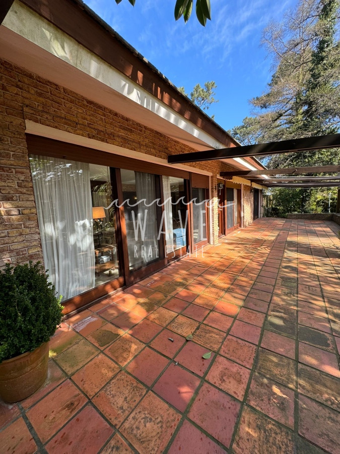 Casa ID.4421 - Venta espectacular Casa de 4 dormitorios en Mansa, Punta del este 