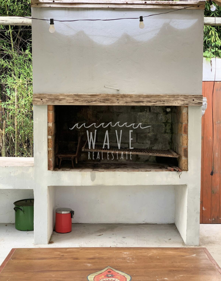 Casa ID.4716 - Venta de casa en El Tesoro,4 dormitorios y piscina.