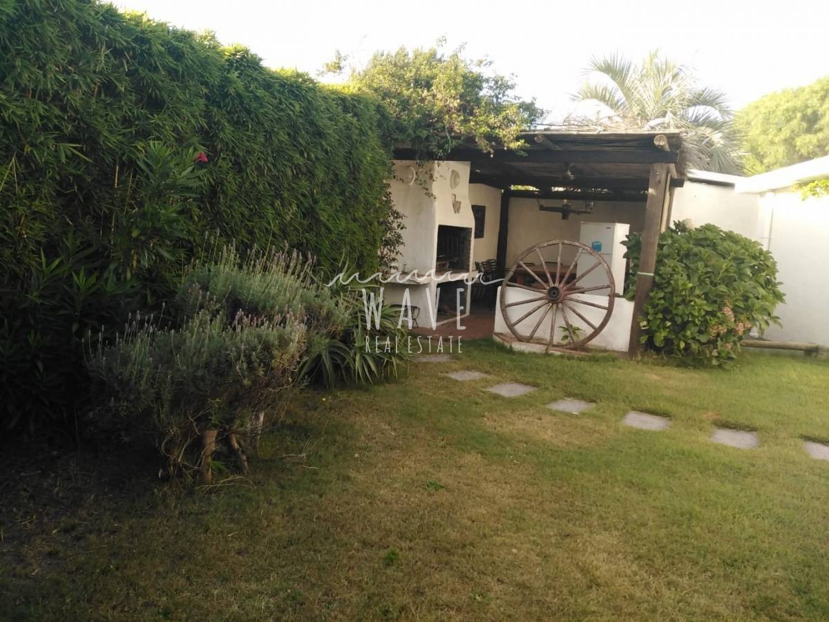 Casa ID.4236 - VENTA- CASA 4 dormitorios- La Barra-