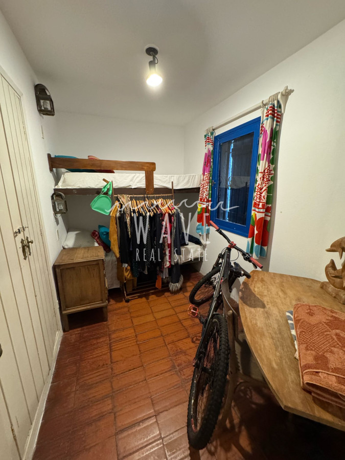 Casa ID.4822 - Venta de casa sobre Ruta 10, La Barra, con 3 dormitorios y 1000 metros de terreno