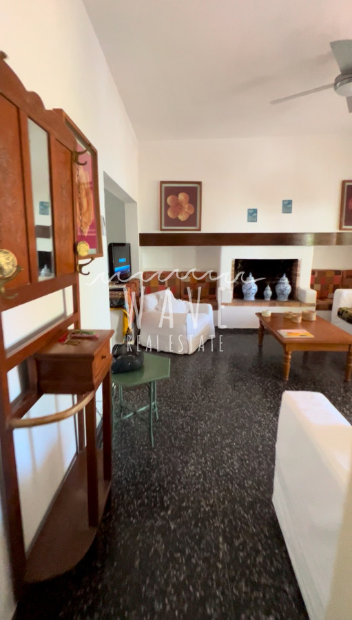 Casa ID.1040 - Alquiler Temporal La Barra, zona céntrica, a 1 cuadra Ruta 10, Ideal familias numerosas.