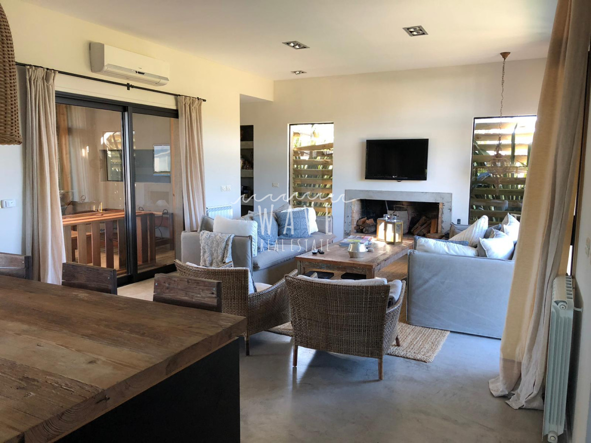 Casa ID.872 - CONFORTABLE CASA EN BARRIO CON SEGURIDAD A METROS DEL MAR. 