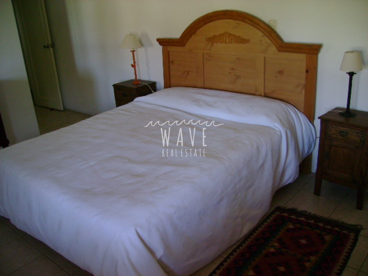 Casa ID.749 - CAPACIDAD Y PRIVACIDAD EN EL CORAZÓN DE LA BARRA